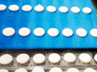 <div style="text-align: center;"><span style="font-size:28px;"><span style="color:#222222;">Berliner Donut&nbsp;Line</span></span></div> 