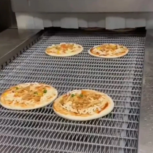 pizza production line 